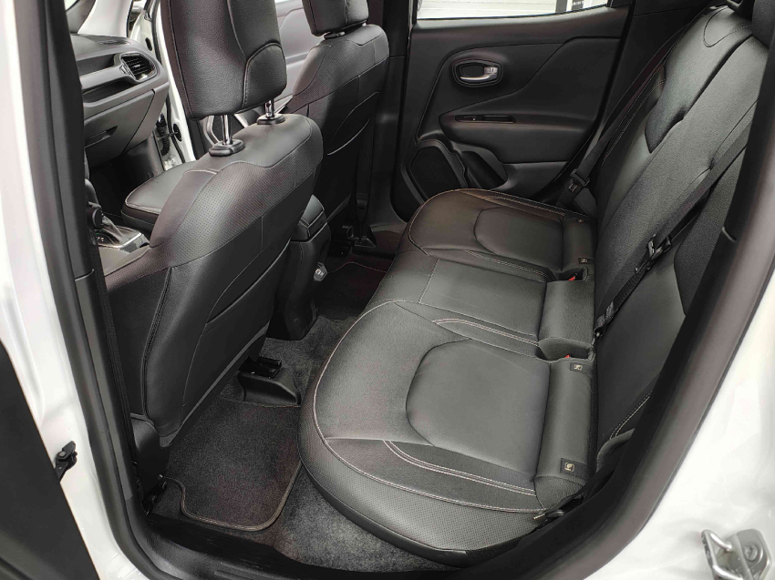 jeep renegade 1.3 t270 turbo flex sahara at6 4p automatico 2025