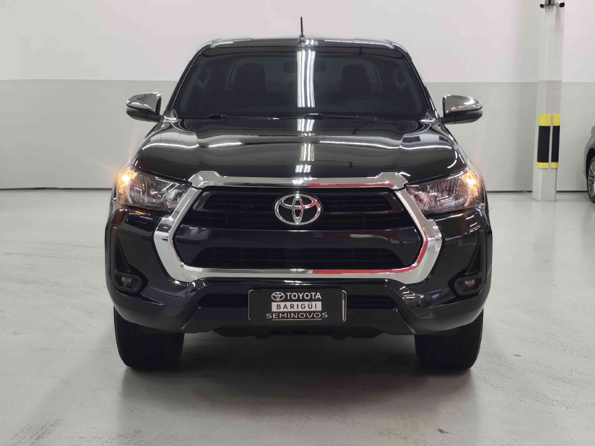 toyota hilux 2.8 d-4d turbo diesel cd srv 4x4 automatico 4p 2024