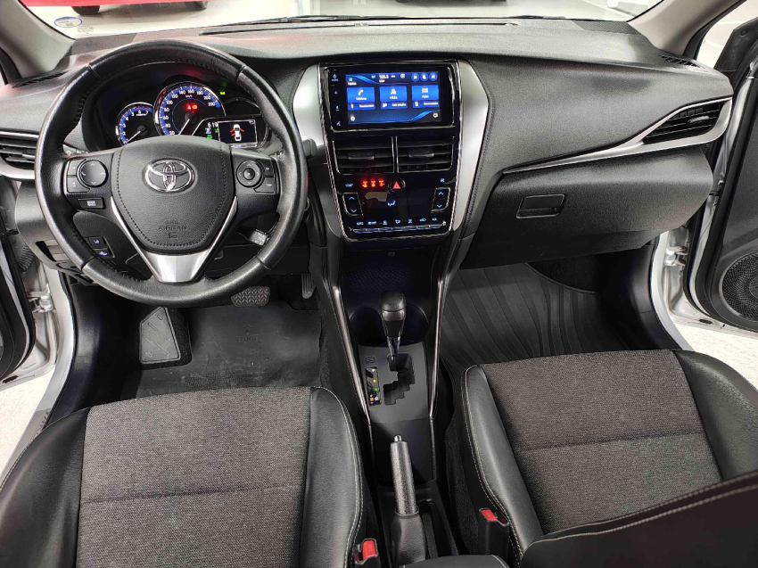 toyota yaris 1.5 16v flex sedan xs multidrive 4p automatico 2024