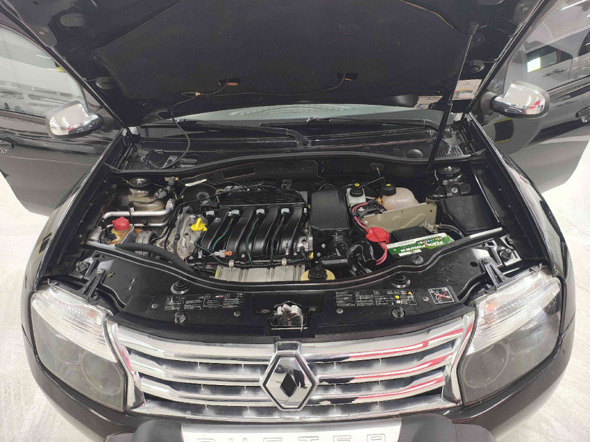 renault duster 2.0 dynamique 4x2 16v flex 4p automatico 2014