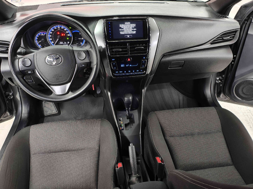 toyota yaris 1.5 16v flex xl multidrive 4p automatico 2025
