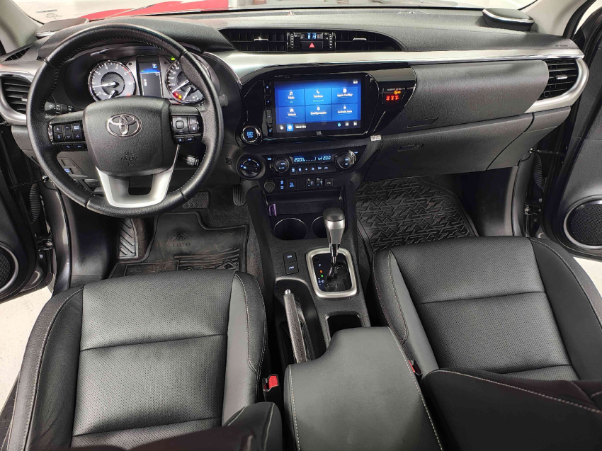 toyota hilux 2.8 d-4d turbo diesel cd srx plus 4x4 automatico 4p 2024