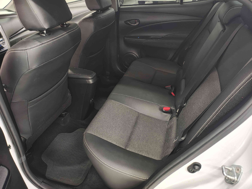 toyota yaris 1.5 16v flex sedan xs multidrive 4p automatico 2025