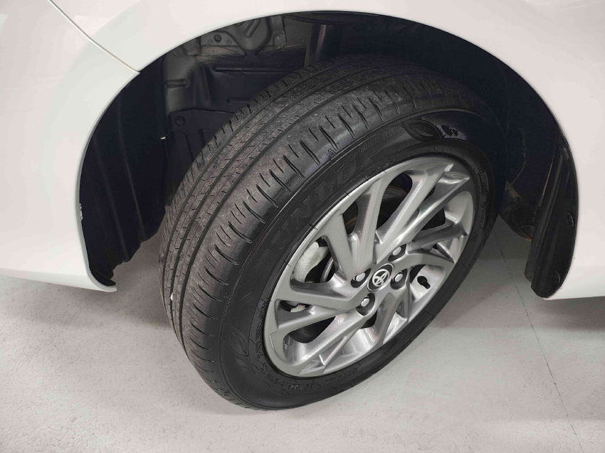 toyota yaris 1.5 16v flex sedan xs multidrive 4p automatico 2025