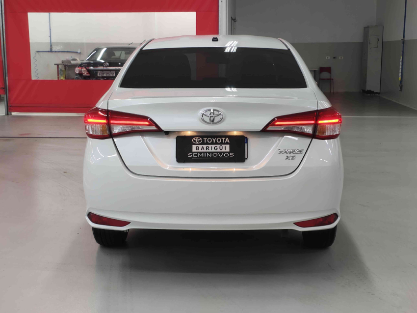 toyota yaris 1.5 16v flex sedan xs multidrive 4p automatico 2025