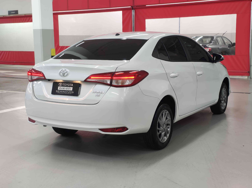toyota yaris 1.5 16v flex sedan xs multidrive 4p automatico 2025