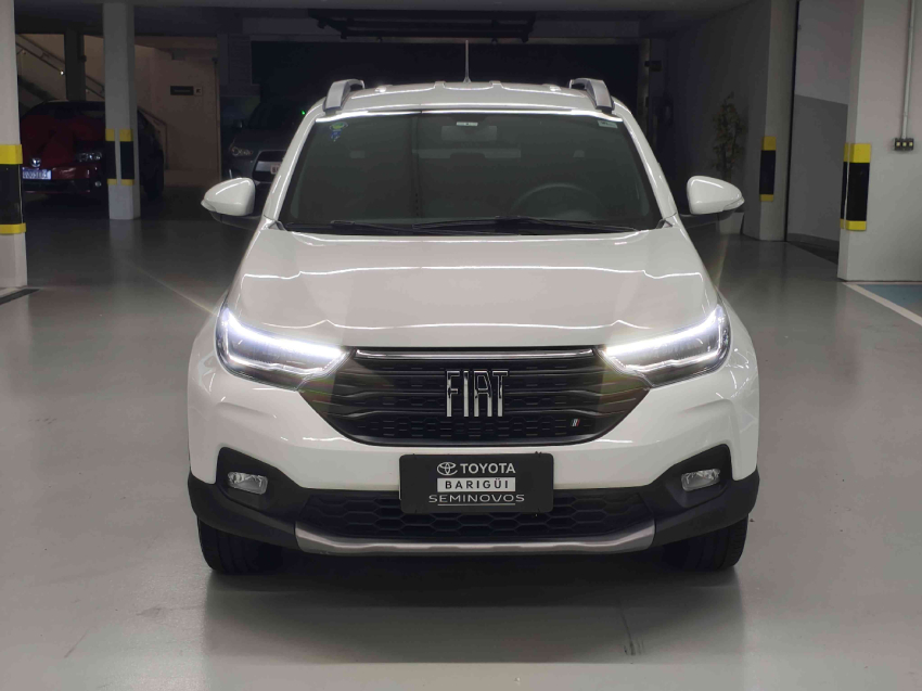 fiat strada 1.3 firefly flex volcano cd cvt 4p automatico 2023