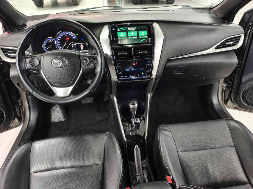 toyota yaris 1.5 16v flex xls multidrive 4p automatico 2020