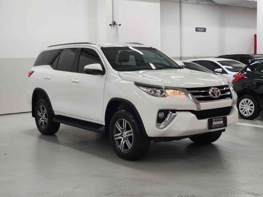 toyota hilux sw4 2.7 sr 4x2 16v flex 4p automatico 2020