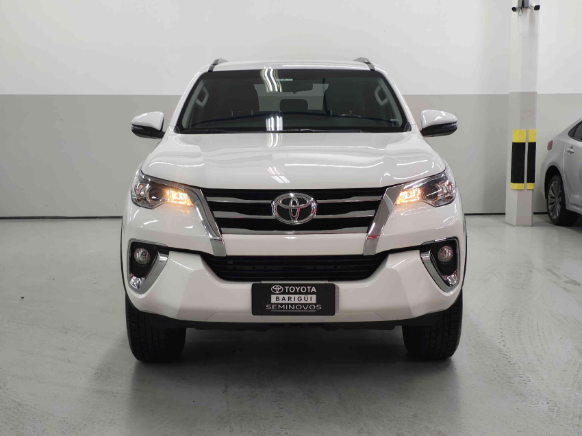 toyota hilux sw4 2.7 sr 4x2 16v flex 4p automatico 20201
