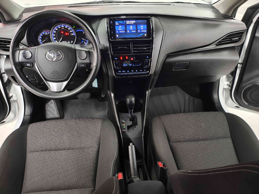toyota yaris 1.5 16v flex sedan xl live multidrive 4p automatico 20237
