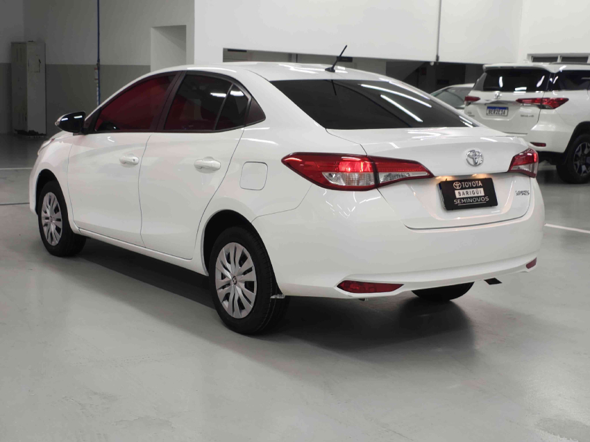 toyota yaris 1.5 16v flex sedan xl live multidrive 4p automatico 20235