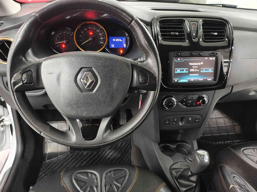 renault sandero 1.6 stepway 8v flex 4p automatizado semiautomatico 20168