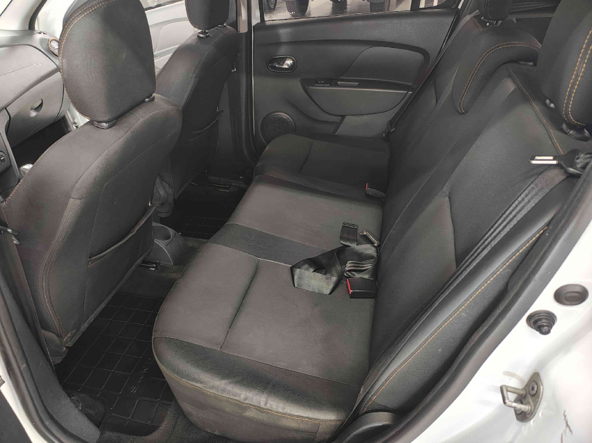 renault sandero 1.6 stepway 8v flex 4p automatizado semiautomatico 20166