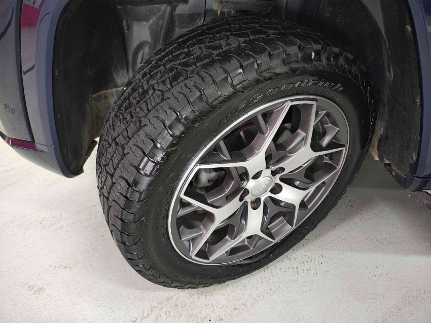 jeep commander 2.0 td380 turbo diesel overland at9 4p automatico 202214