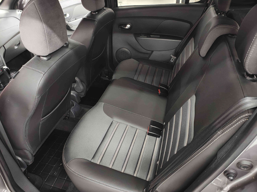 renault sandero 1.6 16v sce flex intense x-tronic 4p automatico 20206