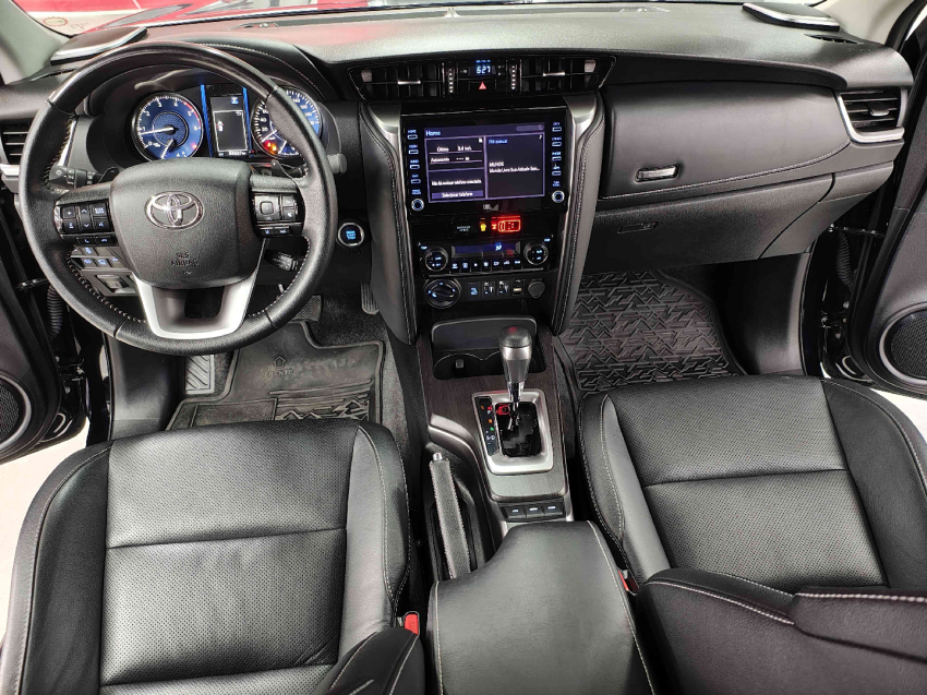 toyota hilux sw4 2.8 d-4d turbo diesel srx 7l 4x4 automatico 5p 20237