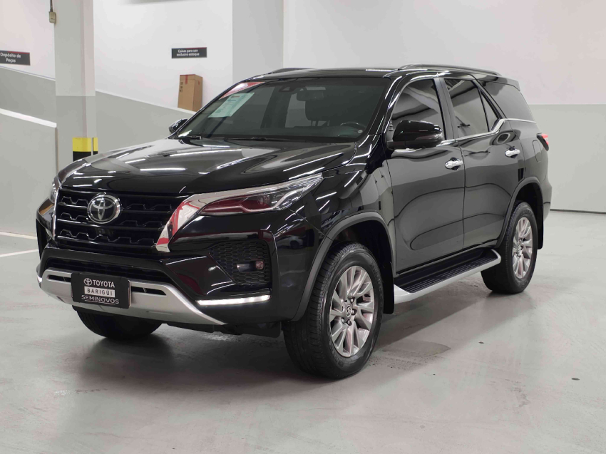 toyota hilux sw4 2.8 d-4d turbo diesel srx 7l 4x4 automatico 5p 20232