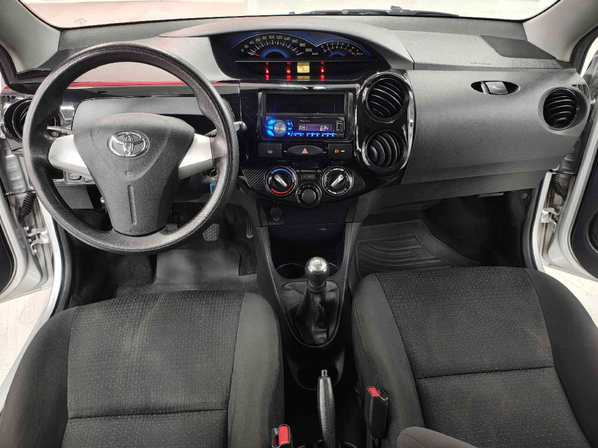 toyota etios 1.3 x 16v flex 4p manual 201410