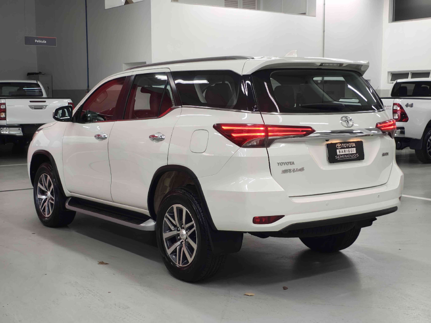 toyota hilux sw4 2.8 srx 4x4 16v turbo intercooler diesel 4p automatico 20193