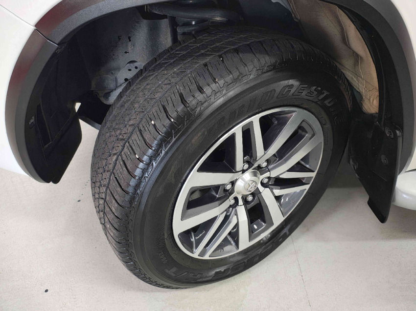 toyota hilux sw4 2.8 srx 4x4 16v turbo intercooler diesel 4p automatico 201912