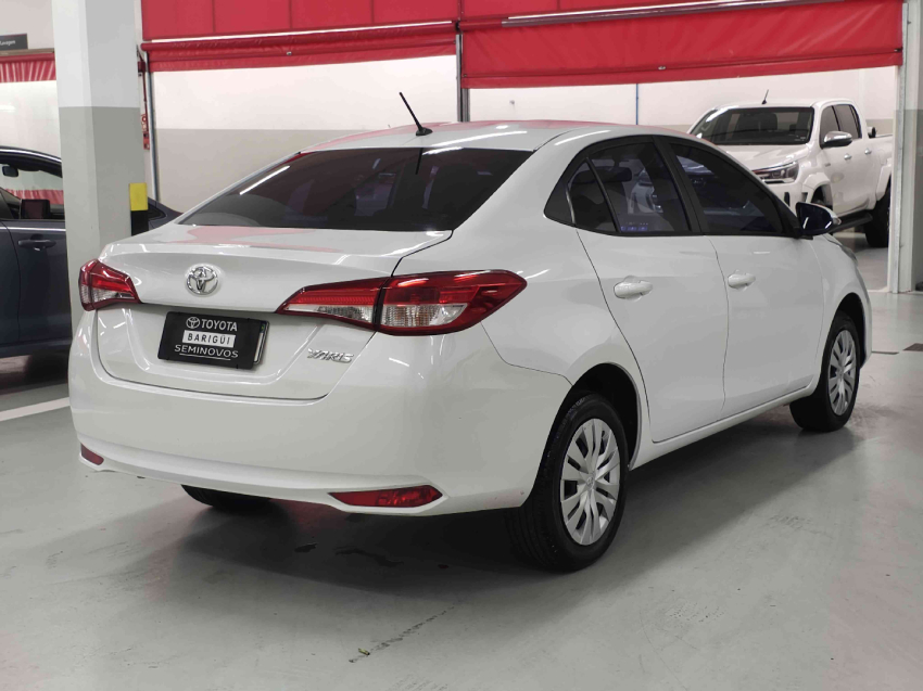 toyota yaris 1.5 16v flex sedan xl live multidrive 4p automatico 20235