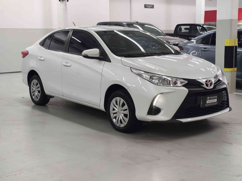 toyota yaris 1.5 16v flex sedan xl live multidrive 4p automatico 2023