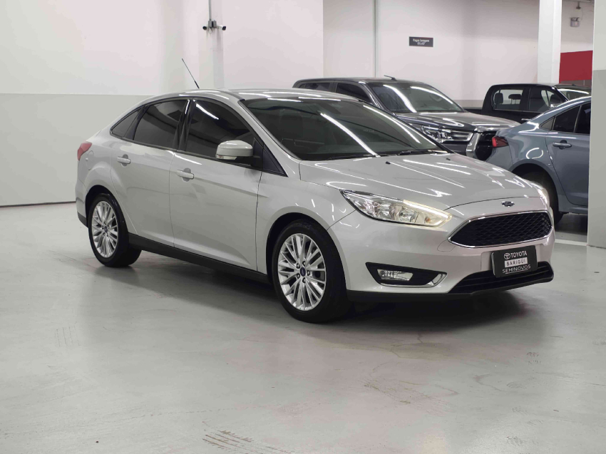 ford focus 2.0 se fastback 16v flex 4p powershift semiautomatico 2017