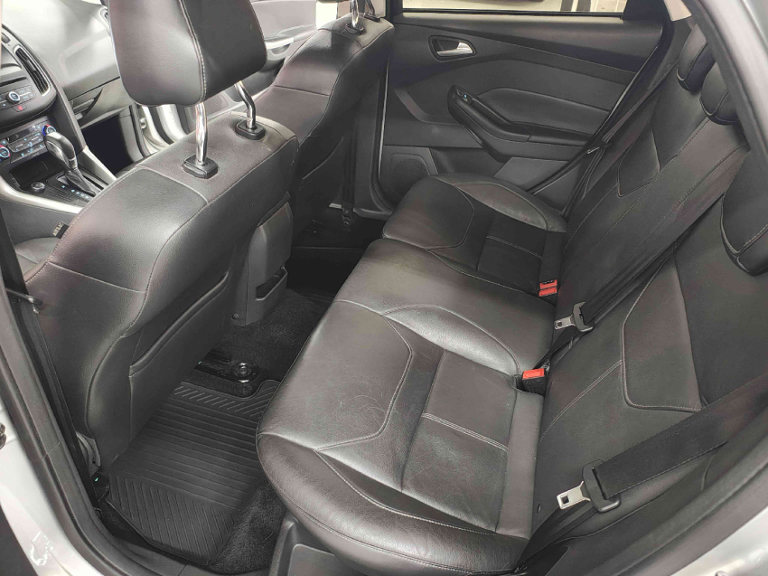 ford focus 2.0 se fastback 16v flex 4p powershift semiautomatico 20179