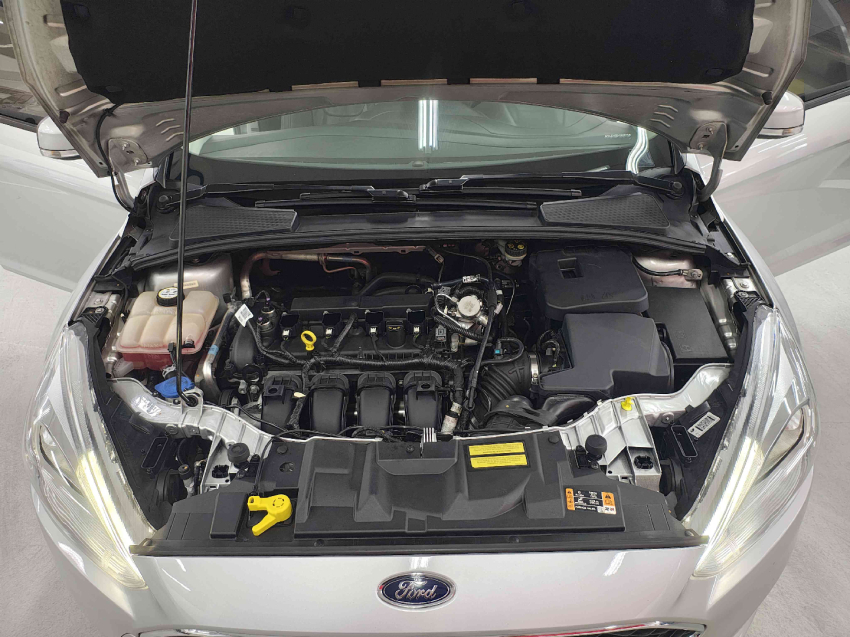 ford focus 2.0 se fastback 16v flex 4p powershift semiautomatico 201711