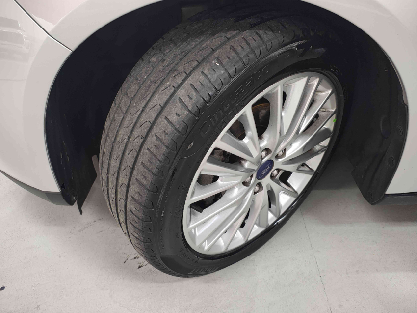 ford focus 2.0 se fastback 16v flex 4p powershift semiautomatico 201712