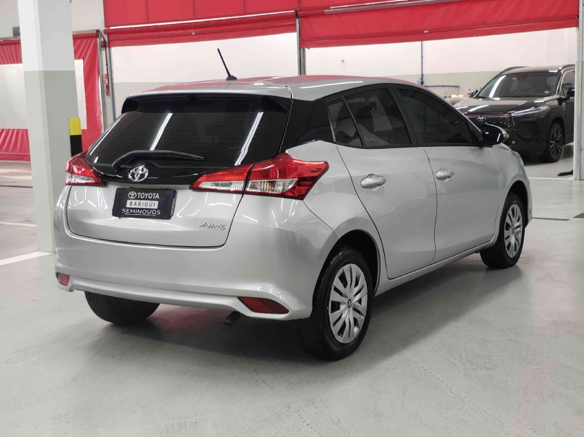 toyota yaris 1.5 16v flex xl multidrive 4p automatico 20255