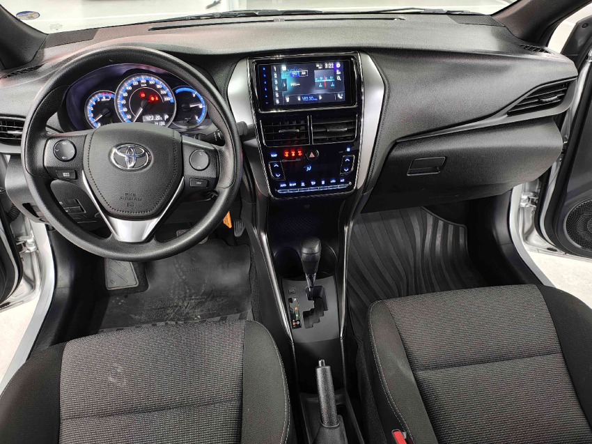 toyota yaris 1.5 16v flex xl multidrive 4p automatico 20258