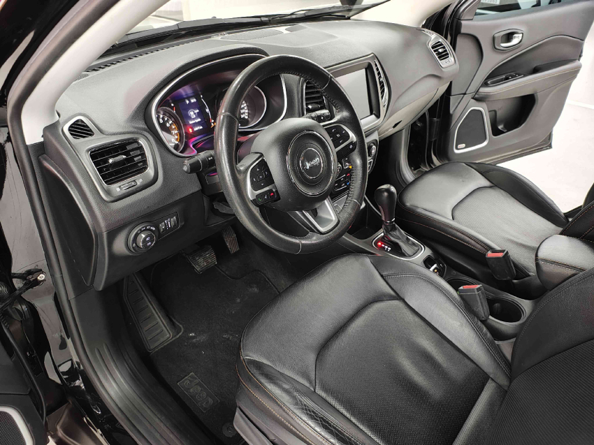 jeep compass 2.0 16v flex longitude automatico 4p 201810