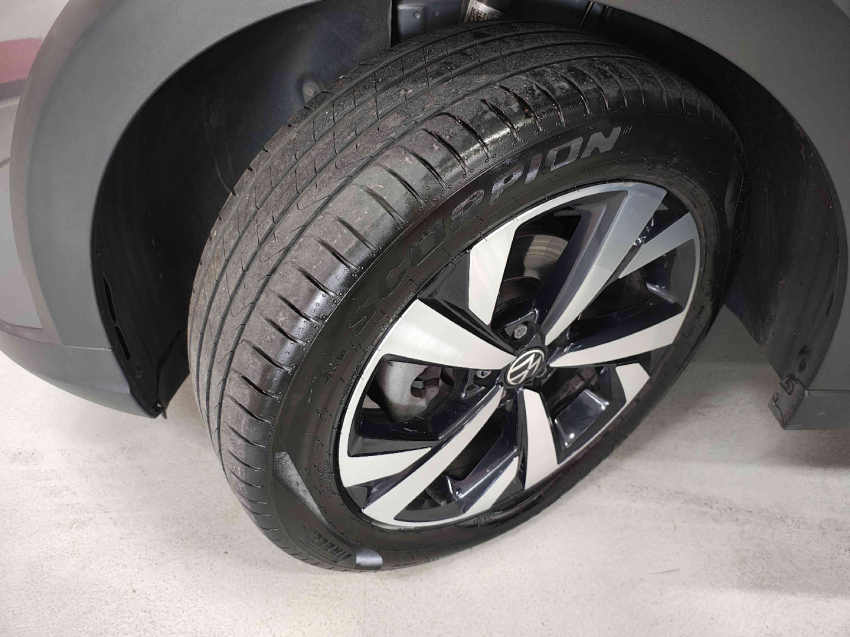 volkswagen nivus 1.0 200 tsi total flex highline automatico 4p 202412