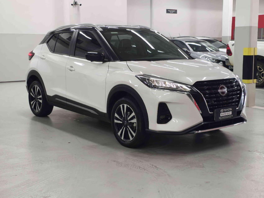 nissan kicks 1.6 16v flexstart exclusive xtronic flex 4p automatico 2024