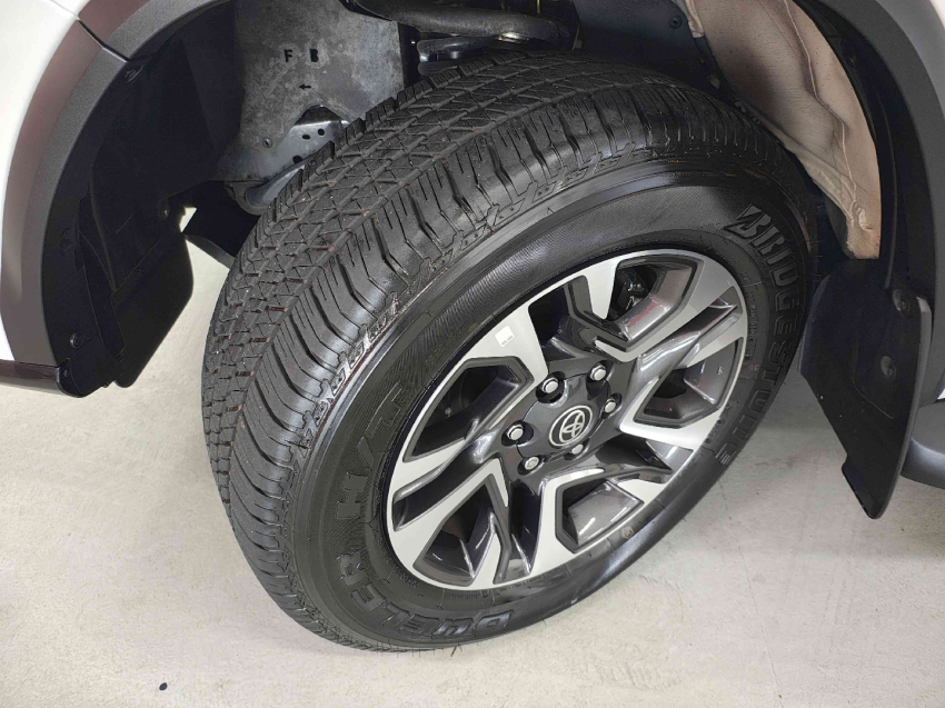 toyota hilux sw4 2.8 d-4d turbo diesel srx platinum 7l 4x4 automatico 4p 202413