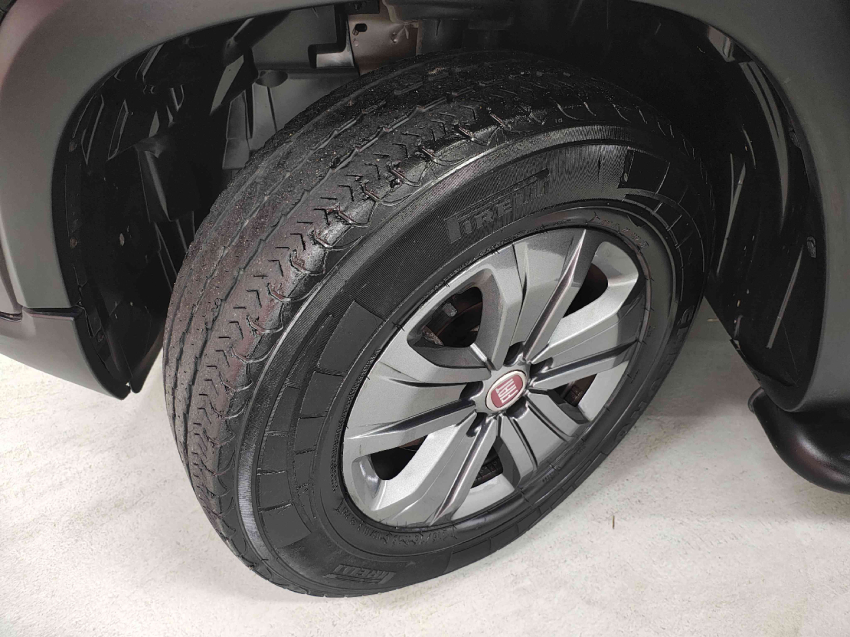 fiat toro 1.8 16v evo flex freedom at6 4p automatico 202011