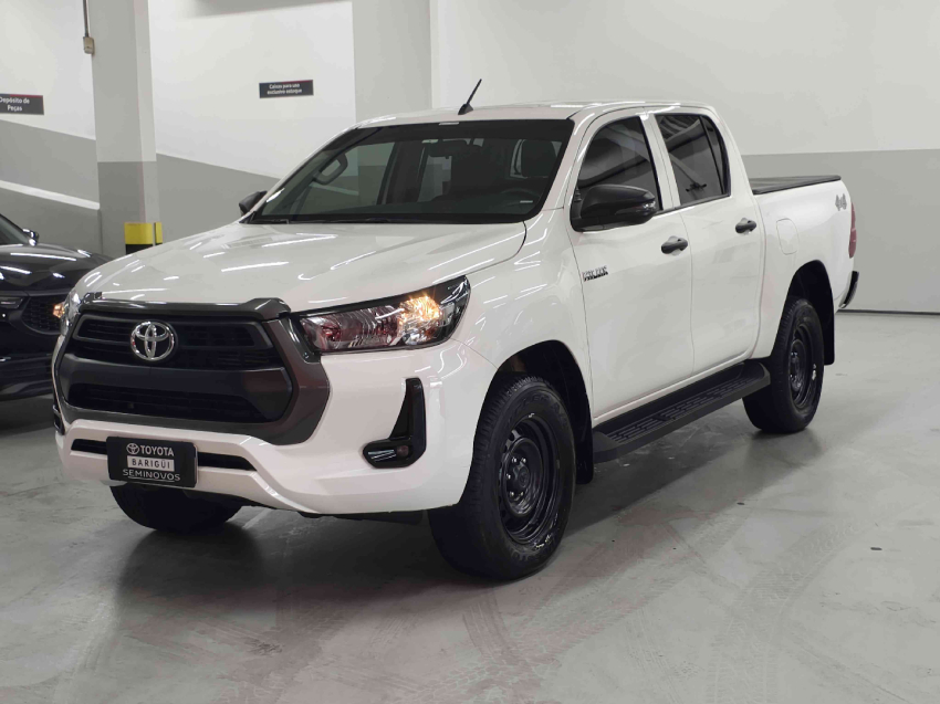 toyota hilux 2.8 d-4d turbo diesel cd power pack 4x4 automatica 4p automatico 20242
