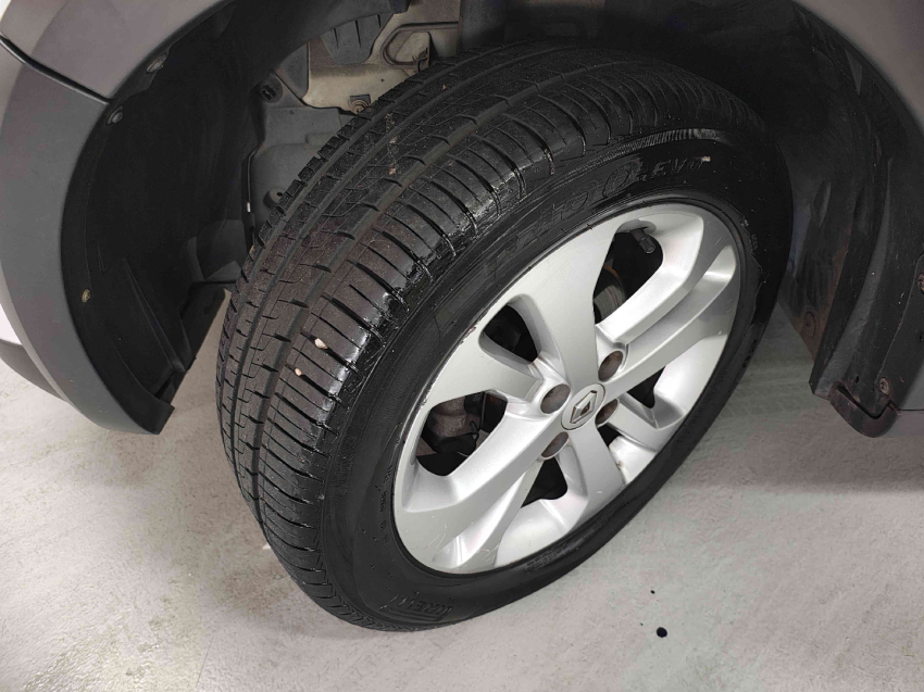 renault sandero 1.6 stepway 8v flex 4p manual automatico 201612