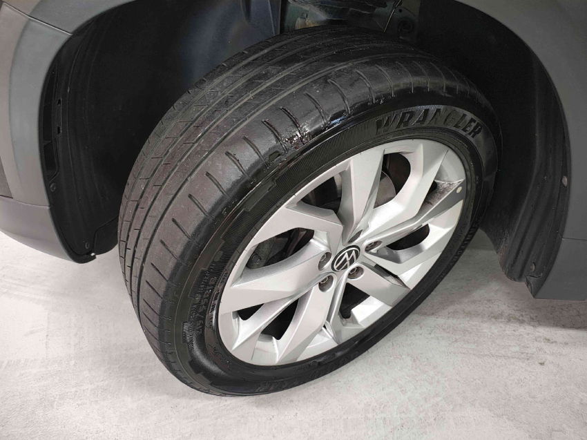 volkswagen taos 1.4 250 tsi total flex comfortline automatico 4p 202212