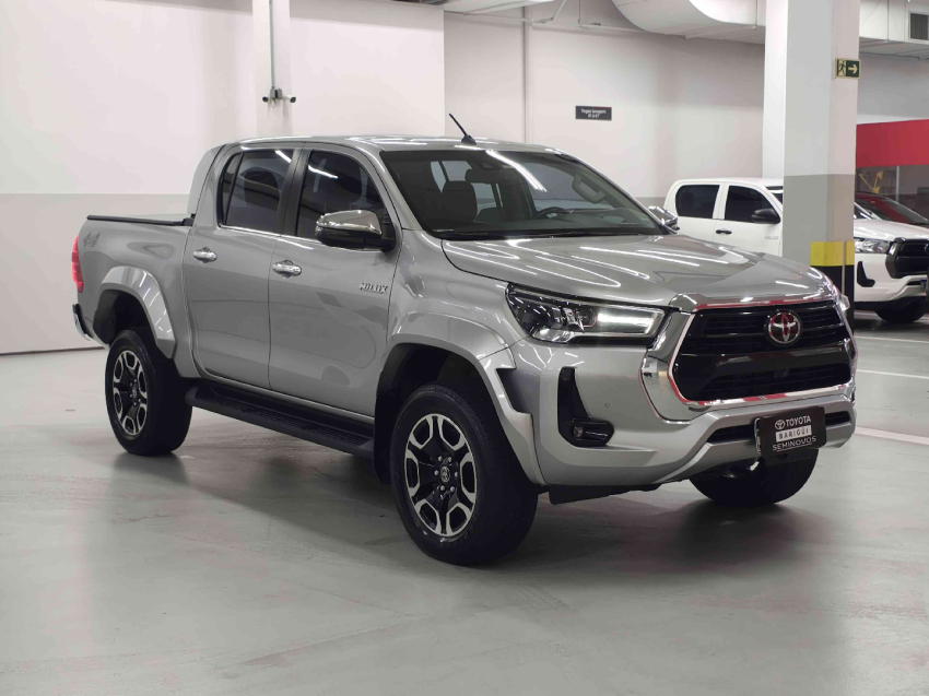 toyota hilux 2.8 d-4d turbo diesel cd srx plus 4x4 automatico 4p 2024