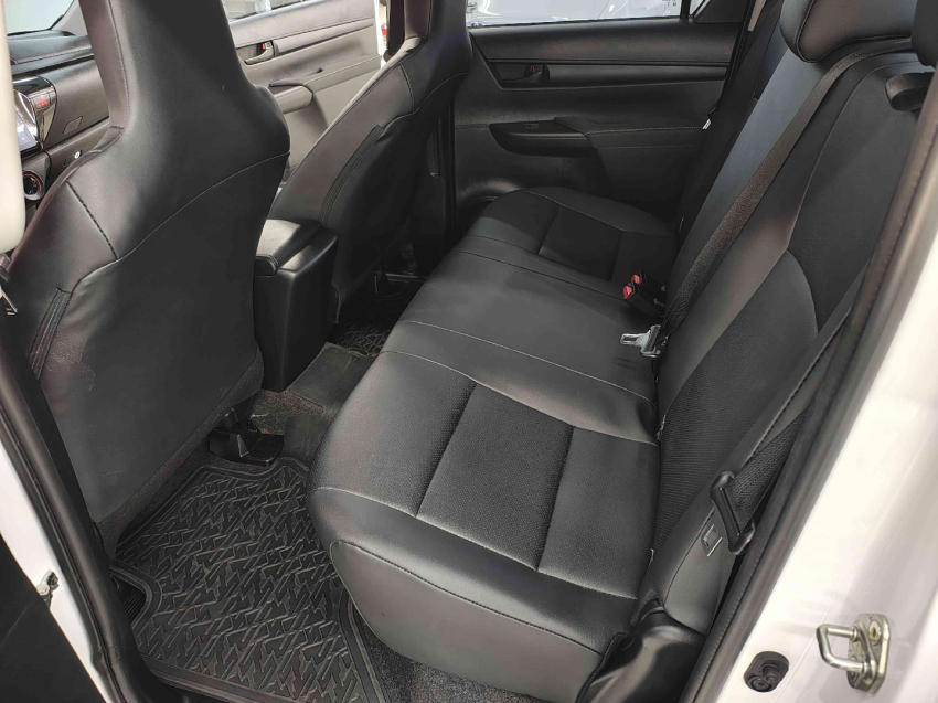 toyota hilux 2.8 d-4d turbo diesel cd power pack 4x4 automatica 4p automatico 20248