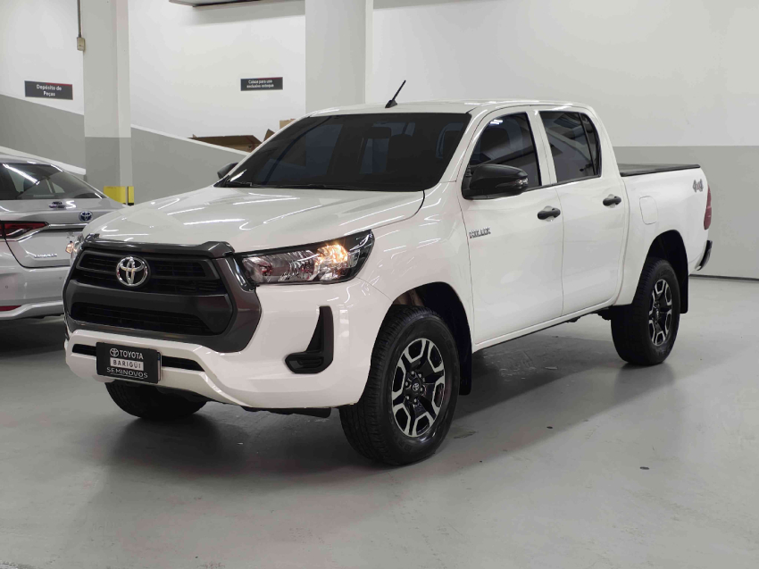toyota hilux 2.8 d-4d turbo diesel cd power pack 4x4 automatica 4p automatico 20242
