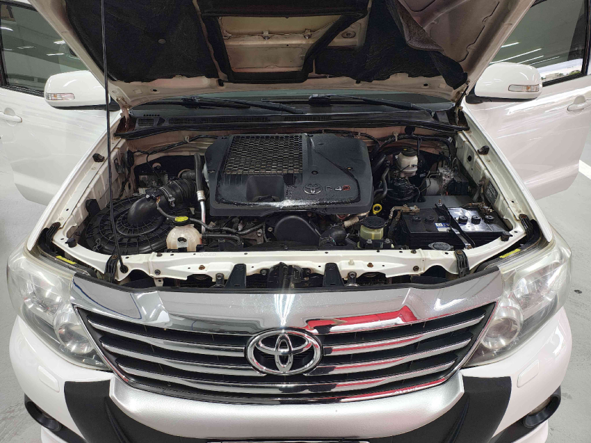toyota hilux sw4 3.0 srv 4x4 7 lugares 16v turbo intercooler diesel 4p automatico 201414