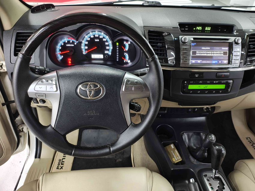 toyota hilux sw4 3.0 srv 4x4 7 lugares 16v turbo intercooler diesel 4p automatico 20147