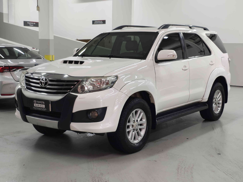 toyota hilux sw4 3.0 srv 4x4 7 lugares 16v turbo intercooler diesel 4p automatico 20142