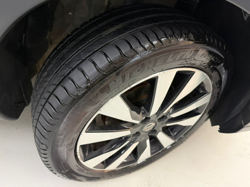 nissan kicks 1.6 16v flexstart sv 4p xtronic flex automatico 202012