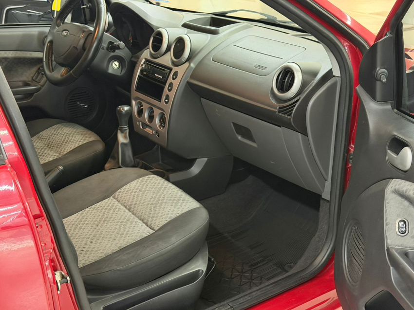 ford fiesta 1.6 mpi class hatch 8v flex 4p manual 20125