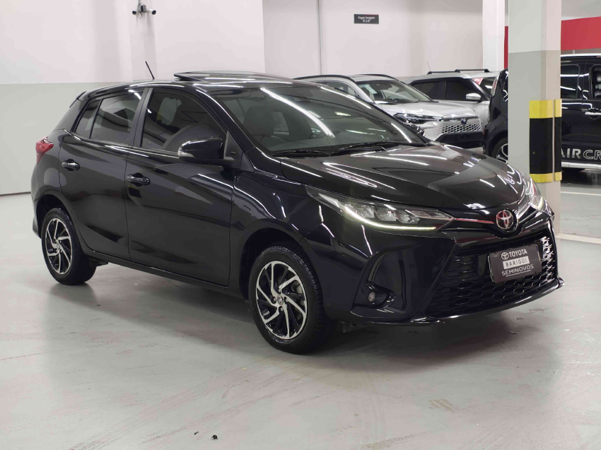 yaris hatch xls 1.5 cvt  flex automatico 2022/23